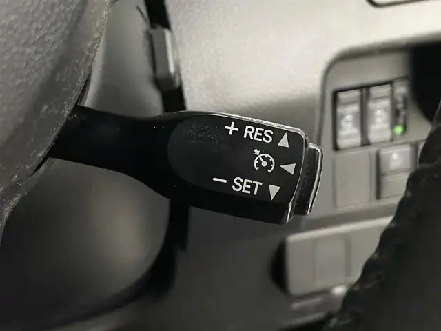 トヨタ タンク カスタムG S 埼玉県 2017(平29)年 2.7万km パールホワイトⅢ 純正９インチナビ　Ｂｌｕｅｔｏｏｔｈ　バックカメラ　両側パワースライドドア　クルーズコントロール　純正ＬＥＤヘッドライト　スマートキー　アイドリングストップ　衝突軽減システム純正ホイール　ＥＴＣ
