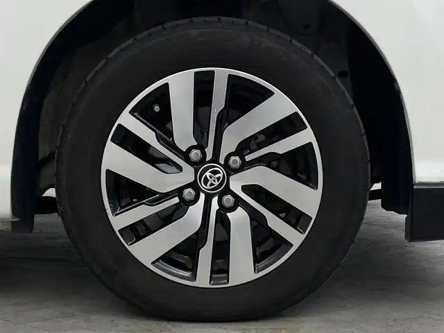 トヨタ タンク カスタムG S 埼玉県 2017(平29)年 2.7万km パールホワイトⅢ 純正９インチナビ　Ｂｌｕｅｔｏｏｔｈ　バックカメラ　両側パワースライドドア　クルーズコントロール　純正ＬＥＤヘッドライト　スマートキー　アイドリングストップ　衝突軽減システム純正ホイール　ＥＴＣ