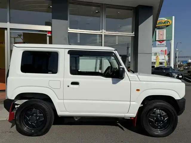 スズキ ジムニー XG 香川県 2019(平31)年 1万km スペリアホワイト ターボ/パートタイム4WD/CDデッキ/ダウンヒルアシストコントロール/LEDヘッドランプ/社外スピーカー/社外ウーハー/リモコンキー/スペアキー/ETC/背面タイヤ/純正フロアマット/フルフラットシート