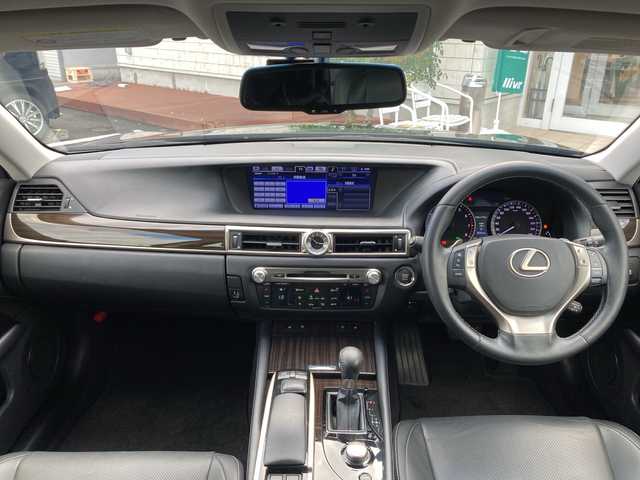 レクサス ＧＳ 250 Iパッケージ 愛媛県 2012(平24)年 9.7万km スターライトブラックガラスフレーク メーカーオプションナビ/・CD/DVD/フルセグTV/MSV/Bluetooth/バックカメラ/クルーズコントロール/パドルシフト/クリアランスソナー/オートブレーキホールド/黒革シート/・D/Nパワーシート/・Dメモリーシート/・D/Nシートヒーター/・D/Nエアーシート/ステアリングヒーター/リア電動サンシェード/ビルトインETC/HIDオートライト/純正アルミホイール