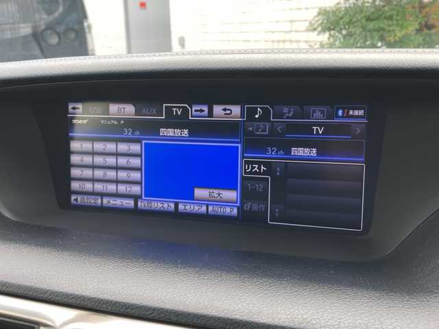 レクサス ＧＳ 250 Iパッケージ 愛媛県 2012(平24)年 9.7万km スターライトブラックガラスフレーク メーカーオプションナビ/・CD/DVD/フルセグTV/MSV/Bluetooth/バックカメラ/クルーズコントロール/パドルシフト/クリアランスソナー/オートブレーキホールド/黒革シート/・D/Nパワーシート/・Dメモリーシート/・D/Nシートヒーター/・D/Nエアーシート/ステアリングヒーター/リア電動サンシェード/ビルトインETC/HIDオートライト/純正アルミホイール