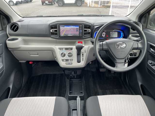 ダイハツ ミラ イース X リミテッド SAⅢ 富山県 2021(令3)年 3.3万km ブラックマイカメタリック 純正メモリナビ/【CD/DVD/BT/フルセグTV/USB/iPod】/バックカメラ/ETC/純正ドライブレコーダー/横滑り防止装置/スペアキー/取扱説明書/保証書