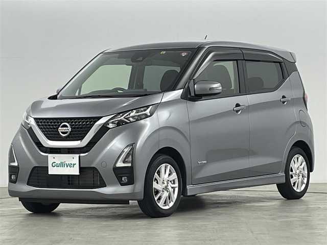日産 デイズ ハイウェイスターX 福島県 2022(令4)年 3.1万km チタニウムグレーメタリック 社外HDDナビゲーション/型式：AVAC-RL711/【AM/FM/CD/DVD/USB/Bluetooth/フルセグTV】/・全方位カメラ/・社外ETC/エマージェンシーブレーキ/車線逸脱警報装置/踏み間違い防止装置/オートマチックハイビーム/前後コーナーセンサー/HIDヘッドライト/・フロントフォグライト/・オートライト/・ヘッドライトレベライザー/SOSコール/ステアリングスイッチ/プッシュスタート/・スマートキー/・スペアキー/取扱説明書/・保証書