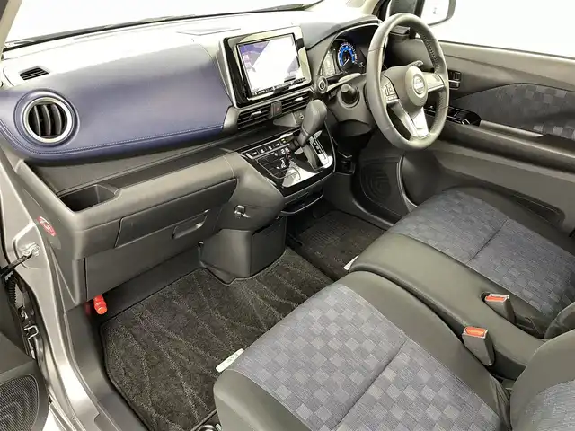 日産 デイズ ハイウェイスターX 福島県 2022(令4)年 3.1万km チタニウムグレーメタリック 社外HDDナビゲーション/型式：AVAC-RL711/【AM/FM/CD/DVD/USB/Bluetooth/フルセグTV】/・全方位カメラ/・社外ETC/エマージェンシーブレーキ/車線逸脱警報装置/踏み間違い防止装置/オートマチックハイビーム/前後コーナーセンサー/HIDヘッドライト/・フロントフォグライト/・オートライト/・ヘッドライトレベライザー/SOSコール/ステアリングスイッチ/プッシュスタート/・スマートキー/・スペアキー/取扱説明書/・保証書