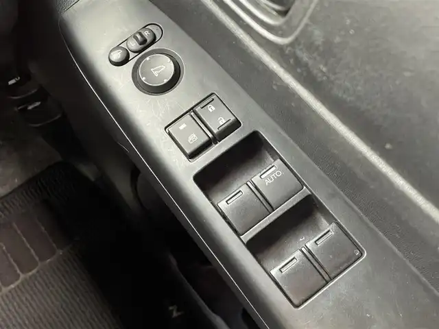ホンダ Ｎ ＢＯＸ G ターボ SSパッケージ 福岡県 2016(平28)年 4.5万km プレミアムホワイトパールⅡ ワンオーナー/純正ディーラーナビ/（Bluetooth・ワンセグ・CD・DVD）/両側パワースライドドア/パドルシフト/クルーズコントロール/純正フロアマット/バックカメラ/ビルトインETC/プッシュスタート/ステアリングスイッチ/禁煙車/シートヒーター/ドアバイザー/保証書/取扱説明書/スペアキー