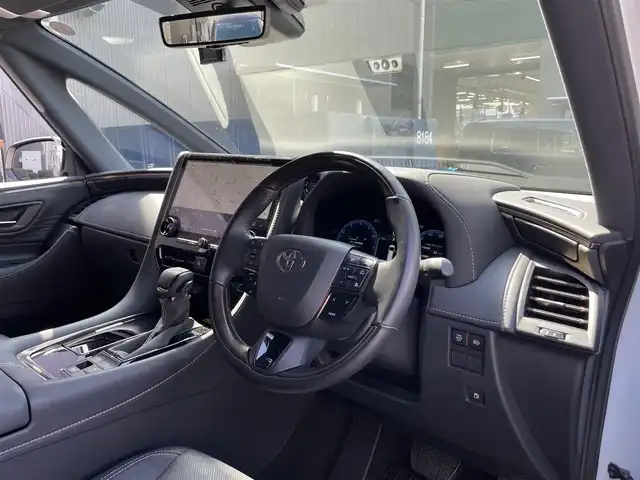 トヨタ アルファード Z 滋賀県 2024(令6)年 1.3万km プラチナホワイトパールマイカ 純正14インチナビ/【Bluetooth/USB/HDMI/Miracast/フルセグTV】/フリップダウンモニター/前後ドライブレコーダー/ETC2.0/パノラミックビューモニター/デジタルインナーミラー/ワイヤレス充電/トヨタセーフティセンス/・プリクラッシュセーフティ/・レーントレーシングアシスト/・レーンディパーチャーアラート/・レーダークルーズコントロール/・アダプティブハイビームシステム/・ロードサインアシスト/・ドライバー異常時対応システム/・プロアクティブドライビングアシスト/・発進遅れ告知機能/両側パワースライドドア/パワーバックドア/シートヒーター/パワーシート/ベンチレーション/ハンドルヒーター