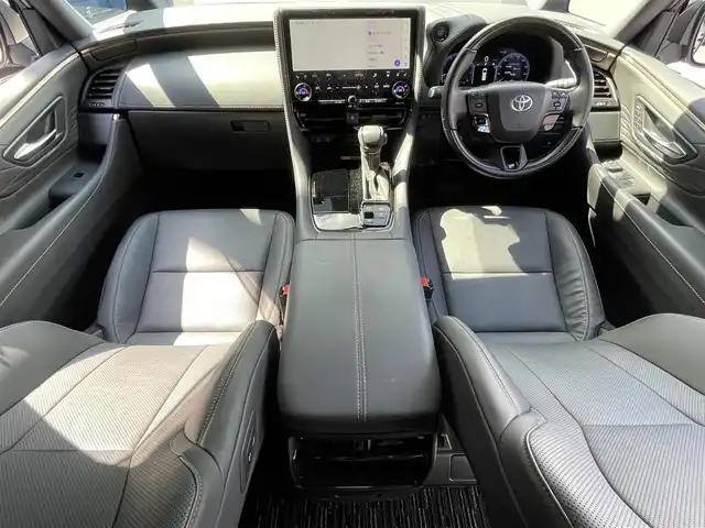 トヨタ アルファード Z 滋賀県 2024(令6)年 1.3万km プラチナホワイトパールマイカ 純正14インチナビ/【Bluetooth/USB/HDMI/Miracast/フルセグTV】/フリップダウンモニター/前後ドライブレコーダー/ETC2.0/パノラミックビューモニター/デジタルインナーミラー/ワイヤレス充電/トヨタセーフティセンス/・プリクラッシュセーフティ/・レーントレーシングアシスト/・レーンディパーチャーアラート/・レーダークルーズコントロール/・アダプティブハイビームシステム/・ロードサインアシスト/・ドライバー異常時対応システム/・プロアクティブドライビングアシスト/・発進遅れ告知機能/両側パワースライドドア/パワーバックドア/シートヒーター/パワーシート/ベンチレーション/ハンドルヒーター