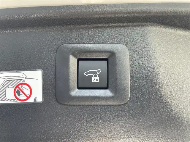 トヨタ アルファード Z 滋賀県 2024(令6)年 1.3万km プラチナホワイトパールマイカ 純正14インチナビ/【Bluetooth/USB/HDMI/Miracast/フルセグTV】/フリップダウンモニター/前後ドライブレコーダー/ETC2.0/パノラミックビューモニター/デジタルインナーミラー/ワイヤレス充電/トヨタセーフティセンス/・プリクラッシュセーフティ/・レーントレーシングアシスト/・レーンディパーチャーアラート/・レーダークルーズコントロール/・アダプティブハイビームシステム/・ロードサインアシスト/・ドライバー異常時対応システム/・プロアクティブドライビングアシスト/・発進遅れ告知機能/両側パワースライドドア/パワーバックドア/シートヒーター/パワーシート/ベンチレーション/ハンドルヒーター