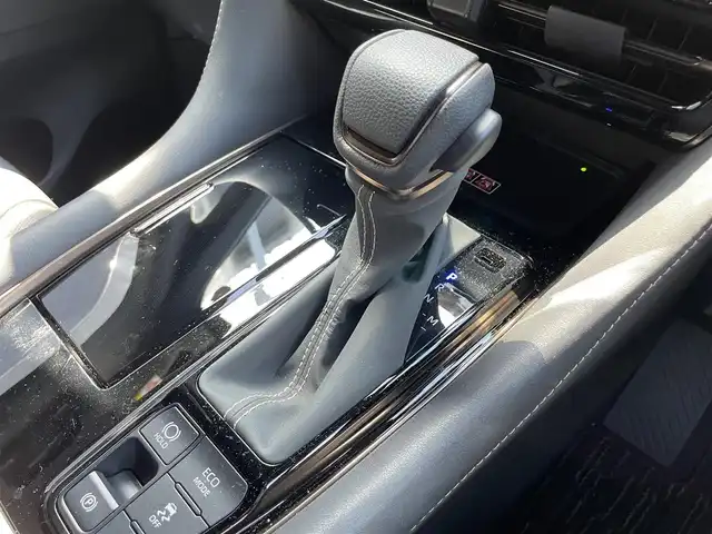 トヨタ アルファード Z 滋賀県 2024(令6)年 1.3万km プラチナホワイトパールマイカ 純正14インチナビ/【Bluetooth/USB/HDMI/Miracast/フルセグTV】/フリップダウンモニター/前後ドライブレコーダー/ETC2.0/パノラミックビューモニター/デジタルインナーミラー/ワイヤレス充電/トヨタセーフティセンス/・プリクラッシュセーフティ/・レーントレーシングアシスト/・レーンディパーチャーアラート/・レーダークルーズコントロール/・アダプティブハイビームシステム/・ロードサインアシスト/・ドライバー異常時対応システム/・プロアクティブドライビングアシスト/・発進遅れ告知機能/両側パワースライドドア/パワーバックドア/シートヒーター/パワーシート/ベンチレーション/ハンドルヒーター