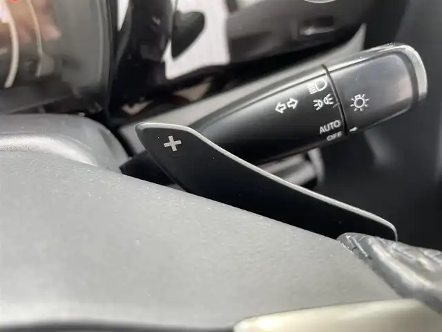 スズキ ハスラー Jスタイル Ⅱ ターボ 熊本県 2017(平29)年 6.1万km フェニックスレッドパール/ホワイト2トーンルーフ 純正ナビ/・AM/FM/CD/DVD/USB/AUX/BT/フルセグTV/・全周囲カメラ/衝突軽減ブレーキ/車線逸脱警報/クルーズコントロール/ステアリングリモコン/パドルシフト/アイドリングストップ/ビルトインＥＴＣ/ハーフレザーシート/・Ｄ／Ｎシートヒーター/ＨＩＤヘッドライト/オートライト/フォグランプ/スマートキー/スペアキー/プッシュスタート/純正ラバーマット/純正ドアバイザー/純正アルミホイール