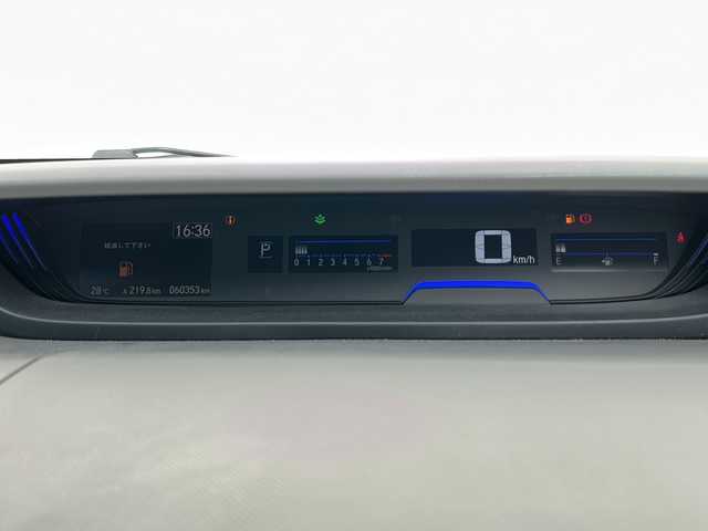 ホンダ フリード G ホンダセンシング 千葉県 2022(令4)年 6.1万km シーグラスブルーパール ワンオーナー/SDナビ【AVN-R10】/フルセグTV/DVD/CD/Bluetooth/後席モニター×２/ホンダセンシング/・衝突軽減ブレーキ（CMBS）/・車線維持支援システム（LKAS）/・アダプティブクルーズコントロール（ACC）/・オートハイビーム/・先行車発進お知らせ機能/両側パワースライドドア/バックカメラ/ドライブレコーダー（前後撮影）/前席シートヒーター/ステアリングスイッチ/ETC/ウインカーミラー/Hondaスマートキー/スペアキー/取扱説明書/保証書