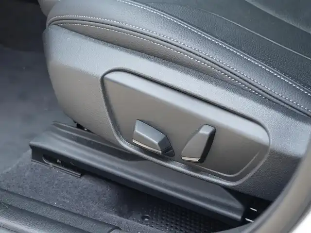 ＢＭＷ Ｘ２ xDrive20i MスポーツX 静岡県 2019(令1)年 2.1万km アルピンホワイトⅢ インテリジェントセーフティ /衝突軽減ブレーキ車線逸脱警告/アドバンスドアクティブセーフティ/アクティブクルーズコントロール/ヘッドアップディスプレイ/パノラマサンルーフ /ブラックレザーシート シートヒーター /前席パワーシート運転席メモリー機能/IDriveHDDナビBluetooth/バックカメラ/コンフォートアクセス/ミラー一体型DSRCERTC/リヤガラスフィルム施工/ドライブレコーダー