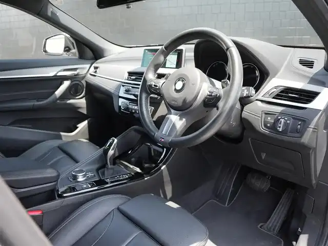 ＢＭＷ Ｘ２ xDrive20i MスポーツX 静岡県 2019(令1)年 2.1万km アルピンホワイトⅢ インテリジェントセーフティ /衝突軽減ブレーキ車線逸脱警告/アドバンスドアクティブセーフティ/アクティブクルーズコントロール/ヘッドアップディスプレイ/パノラマサンルーフ /ブラックレザーシート シートヒーター /前席パワーシート運転席メモリー機能/IDriveHDDナビBluetooth/バックカメラ/コンフォートアクセス/ミラー一体型DSRCERTC/リヤガラスフィルム施工/ドライブレコーダー