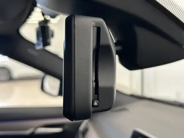 ＢＭＷ ＢＭＷ Ｘ２ xDrive 20d MスポーツX EDジョイ+ 岡山県 2021(令3)年 3.3万km サファイアブラックP パノラマガラスサンルーフ /ハイラインパッケージ/・タコザレザーシート/・前席パワーシート/コンフォートパッケージ/・電動リアゲート/・前席シートヒーター /アドバンスド・アクティブ・セーフティパッケージ/・HUD/・ACC/Mライトアロイ20インチAW/アンビエントライト/純正HDDナビ/（BT/USB）/バックカメラ/ミラー一体型ETC/コーナーセンサー/前後ドライブレコーダー/保証書/取扱説明書/スペアキー