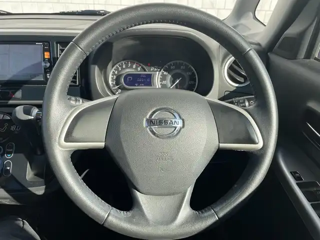 日産 デイズ ルークス HWS X Vセレ +SeftyⅡ 愛知県 2015(平27)年 8.6万km アゼリアピンク 純正SDメモリーナビ/全方位カメラ/フルセグTV/CD/DVD再生/Bluetooth/USB接続/ドライブレコーダー（前）/横滑り防止装置/ハーモニクスいホーンSP/衝突軽減ブレーキ/助手席側パワースライドドア&運転席側スライドドア/純正フロアマット&社外製フロアマット/ベンチシート/純正14インチアルミホイール/HIDヘッドライト/スマートキー/プッシュスタート