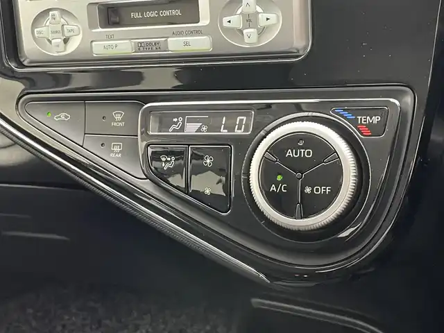 トヨタ アクア S スタイルブラック 愛知県 2018(平30)年 2.2万km ブラックマイカ 純正オーディオ/トヨタセーフティセンス/エンジンスタートボタン/ETC/AM・FM/コーナーセンサー/オートライト/オートマチックハイビーム/純正フロアマット/衝突被害軽減ブレーキ/CD/禁煙車