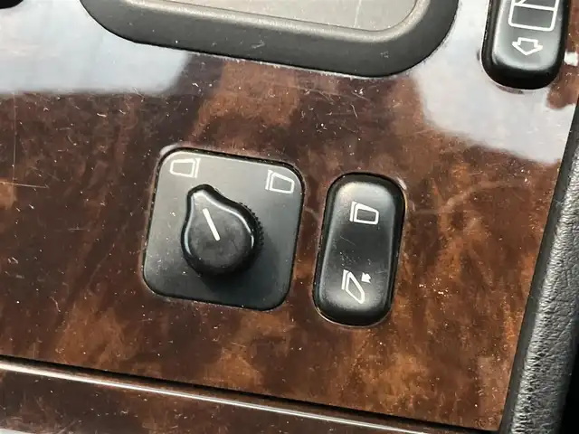 メルセデス・ベンツ Ｃ２３０ 新潟県 1997(平9)年 12.8万km シルバー ワンオーナー/純正ホイール夏タイヤ装着/スタッドレスタイヤ車載/運転席助手席電動シート/純正フロアマット/パワーウィンドウ