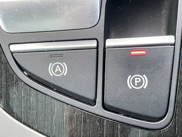 アウディ Ｑ７ 55TFSIクワトロアダプティブエアサスペンション 広島県 2019(平31)年 7.5万km パール パノラマサンルーフ/7シーターパッケージ/マトリクスLEDヘッドライト/黒革シート/パワーシート（運転席/助手席）/シートベンチレーション（運転席/助手席）/シートヒーター（運転席/助手席/2列目）/電動格納サードシート/パワーバックドア/全周囲カメラ/パーキングアシスト/アダプティブクルーズコントロール/衝突軽減ブレーキ/レーンキープアシスト/オートハイビーム/ブラインドスポットモニター/ETC2.0/純正ドライブレコーダー