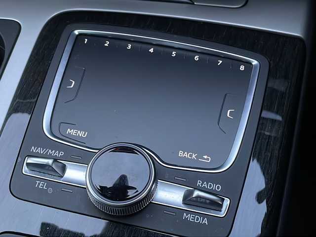 アウディ Ｑ７ 55TFSIクワトロアダプティブエアサスペンション 広島県 2019(平31)年 7.5万km パール パノラマサンルーフ/7シーターパッケージ/マトリクスLEDヘッドライト/黒革シート/パワーシート（運転席/助手席）/シートベンチレーション（運転席/助手席）/シートヒーター（運転席/助手席/2列目）/電動格納サードシート/パワーバックドア/全周囲カメラ/パーキングアシスト/アダプティブクルーズコントロール/衝突軽減ブレーキ/レーンキープアシスト/オートハイビーム/ブラインドスポットモニター/ETC2.0/純正ドライブレコーダー