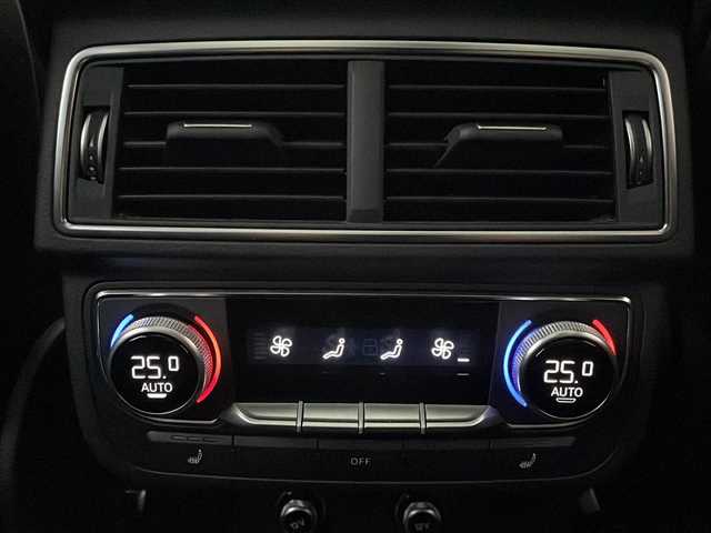 アウディ Ｑ７ 55TFSIクワトロアダプティブエアサスペンション 広島県 2019(平31)年 7.5万km パール パノラマサンルーフ/7シーターパッケージ/マトリクスLEDヘッドライト/黒革シート/パワーシート（運転席/助手席）/シートベンチレーション（運転席/助手席）/シートヒーター（運転席/助手席/2列目）/電動格納サードシート/パワーバックドア/全周囲カメラ/パーキングアシスト/アダプティブクルーズコントロール/衝突軽減ブレーキ/レーンキープアシスト/オートハイビーム/ブラインドスポットモニター/ETC2.0/純正ドライブレコーダー