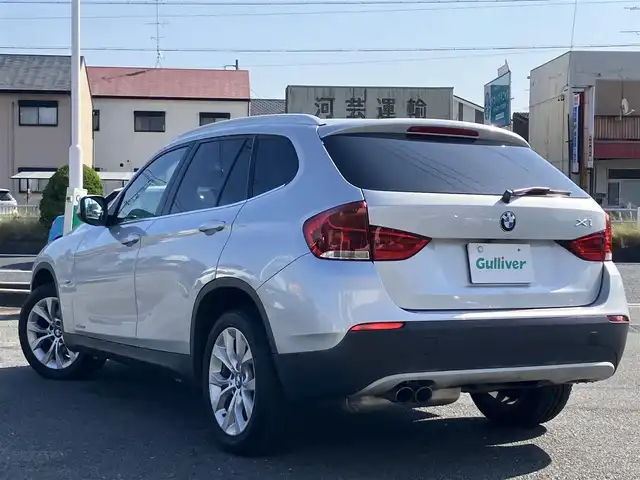 ＢＭＷ Ｘ１ xDrive 28i 三重県 2011(平23)年 7.8万km シルバー ４WD/ターボ/車検R9年5月20日/♪社外HDDナビ/ ・CD再生/DVD再生/ ・CD録音/♪バックカメラ/♪ドライブレコーダー前後/♪スマートキー×2/♪プッシュスタート/♪D/N席パワーシート/♪ルーフレール/♪HIDヘッドライト/♪フォグライト/♪リアフォグ/♪オートライト/♪フロアマット/♪スモークフィルム/♪電格ミラー/♪ETC/♪横滑り防止装置/♪サイド/カーテンエアバック