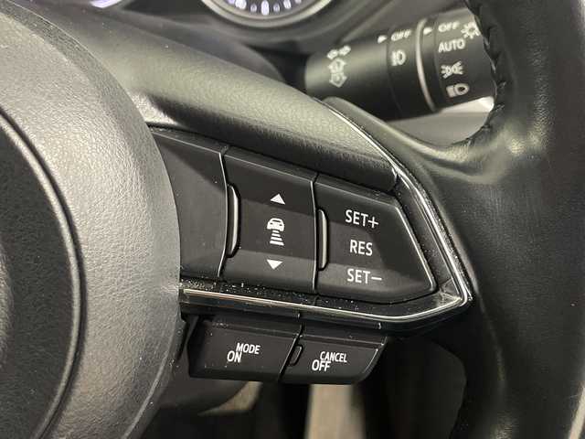 マツダ ＣＸ－５ 25S Lパッケージ 埼玉県 2019(平31)年 3.9万km マシーングレープレミアムM 純正ナビ/　(FM/AM/CD/DVD/AUX/USB/Bluetooth)/フルセグテレビ/アラウンドビューモニター/ETC/パワーバックドア/ヘッドアップディスプレイ/レーダークルーズコントロール/ブラインドスポットモニター/衝突被害軽減ブレーキ/車線逸脱警報/クリアランスソナー/運転席・助手席シートヒーター/ステアリングヒーター/電子パーキングシステム/ブレーキホールド/トノカバー/プッシュスタート/ステアリングリモコン/純正フロアマット/ドアバイザー/純正17インチアルミホイール