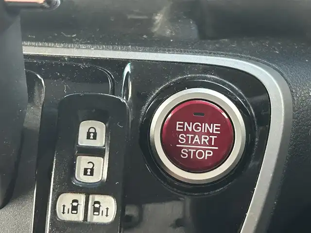 ホンダ Ｎ ＢＯＸ カスタム G SSパッケージ 愛知県 2014(平26)年 13.5万km スマートブラック 純正ディーラーナビ（AM/FM/CD/DVD/BT/フルセグTV）/両側パワースライドドア/シティブレーキアクティブシステム/バックカメラ/社外アルミホイール/ETC/ビッグバイザー/スマートキー/取説/保証書