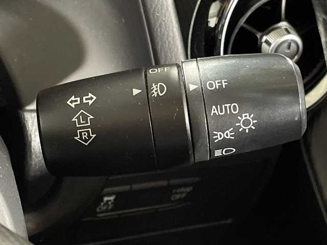 マツダ デミオ XD ツーリング Lパッケージ 大分県 2014(平26)年 9.3万km スノーフレイクホワイトパールマイカ ・マツダコネクト(CD/DVD/SD/USB)/・バックカメラ/・ヘッドアップディスプレイ/・クルーズコントロール/・ETC/・オートライト/・MTモード付きAT/・スマートキー/・プッシュスタートボタン/・オートエアコン/・アイドリングストップ/・フロアマット