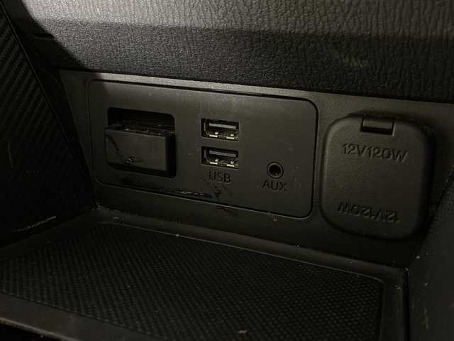 マツダ デミオ XD ツーリング Lパッケージ 大分県 2014(平26)年 9.3万km スノーフレイクホワイトパールマイカ ・マツダコネクト(CD/DVD/SD/USB)/・バックカメラ/・ヘッドアップディスプレイ/・クルーズコントロール/・ETC/・オートライト/・MTモード付きAT/・スマートキー/・プッシュスタートボタン/・オートエアコン/・アイドリングストップ/・フロアマット