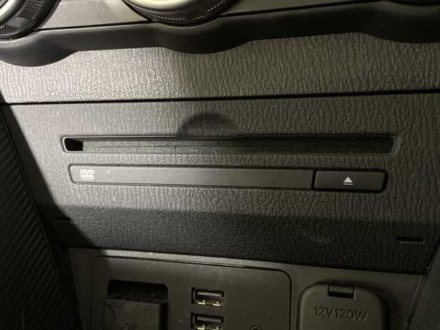 マツダ デミオ XD ツーリング Lパッケージ 大分県 2014(平26)年 9.3万km スノーフレイクホワイトパールマイカ ・マツダコネクト(CD/DVD/SD/USB)/・バックカメラ/・ヘッドアップディスプレイ/・クルーズコントロール/・ETC/・オートライト/・MTモード付きAT/・スマートキー/・プッシュスタートボタン/・オートエアコン/・アイドリングストップ/・フロアマット