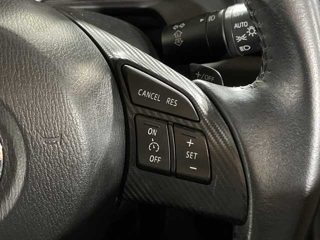 マツダ デミオ XD ツーリング Lパッケージ 大分県 2014(平26)年 9.3万km スノーフレイクホワイトパールマイカ ・マツダコネクト(CD/DVD/SD/USB)/・バックカメラ/・ヘッドアップディスプレイ/・クルーズコントロール/・ETC/・オートライト/・MTモード付きAT/・スマートキー/・プッシュスタートボタン/・オートエアコン/・アイドリングストップ/・フロアマット