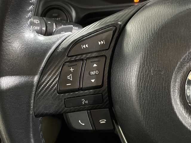 マツダ デミオ XD ツーリング Lパッケージ 大分県 2014(平26)年 9.3万km スノーフレイクホワイトパールマイカ ・マツダコネクト(CD/DVD/SD/USB)/・バックカメラ/・ヘッドアップディスプレイ/・クルーズコントロール/・ETC/・オートライト/・MTモード付きAT/・スマートキー/・プッシュスタートボタン/・オートエアコン/・アイドリングストップ/・フロアマット