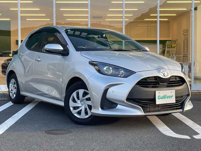 トヨタ ヤリス G 愛媛県 2020(令2)年 3.6万km シルバーM トヨタセーフティセンス/純正ディスプレイオーディオ・ナビキット/Ｂｌｕｅｔｏｏｔｈ/ドライブレコーダー/ＥＴＣ/オートライト/オートハイビーム/衝突軽減システム/コーナーセンサー/スマートキー/プッシュスタート/禁煙車/取説/スペアキー