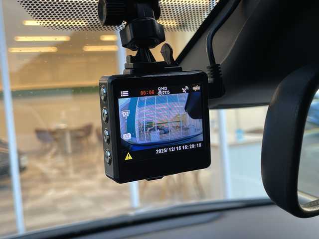 トヨタ ヤリス G 愛媛県 2020(令2)年 3.6万km シルバーM トヨタセーフティセンス/純正ディスプレイオーディオ・ナビキット/Ｂｌｕｅｔｏｏｔｈ/ドライブレコーダー/ＥＴＣ/オートライト/オートハイビーム/衝突軽減システム/コーナーセンサー/スマートキー/プッシュスタート/禁煙車/取説/スペアキー