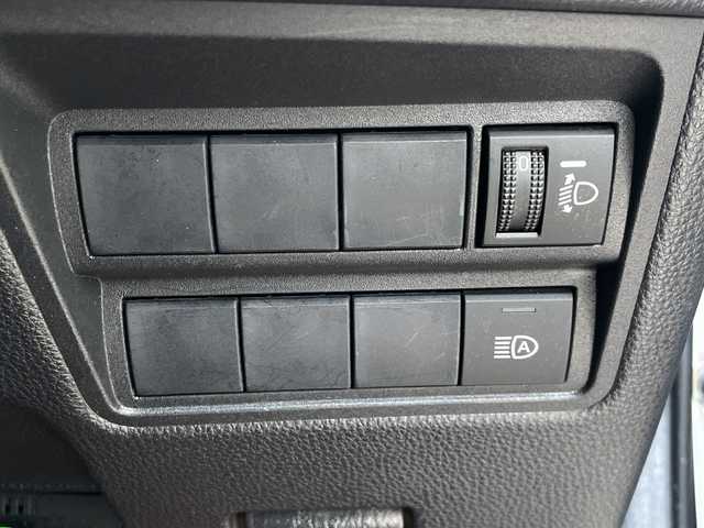 トヨタ ヤリス G 愛媛県 2020(令2)年 3.6万km シルバーM トヨタセーフティセンス/純正ディスプレイオーディオ・ナビキット/Ｂｌｕｅｔｏｏｔｈ/ドライブレコーダー/ＥＴＣ/オートライト/オートハイビーム/衝突軽減システム/コーナーセンサー/スマートキー/プッシュスタート/禁煙車/取説/スペアキー