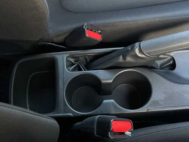 トヨタ ヤリス G 愛媛県 2020(令2)年 3.6万km シルバーM トヨタセーフティセンス/純正ディスプレイオーディオ・ナビキット/Ｂｌｕｅｔｏｏｔｈ/ドライブレコーダー/ＥＴＣ/オートライト/オートハイビーム/衝突軽減システム/コーナーセンサー/スマートキー/プッシュスタート/禁煙車/取説/スペアキー