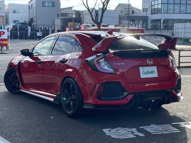 ホンダ シビック タイプR 福岡県 2018(平30)年 8万km 赤 純正ナビ（AM/FM）/フルTV CD/DVD・iPod/ドライブレコーダー（前後SD有）/ETC（ビルド）/電動格納ミラー/アイドリングストップ/クルーズコントロール/ハンズフリー/ブレーキホールド/横すべり防止/オートライト/保証書/取扱説明書