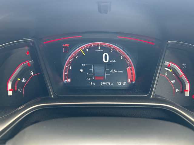 ホンダ シビック タイプR 福岡県 2018(平30)年 8万km 赤 純正ナビ（AM/FM）/フルTV CD/DVD・iPod/ドライブレコーダー（前後SD有）/ETC（ビルド）/電動格納ミラー/アイドリングストップ/クルーズコントロール/ハンズフリー/ブレーキホールド/横すべり防止/オートライト/保証書/取扱説明書