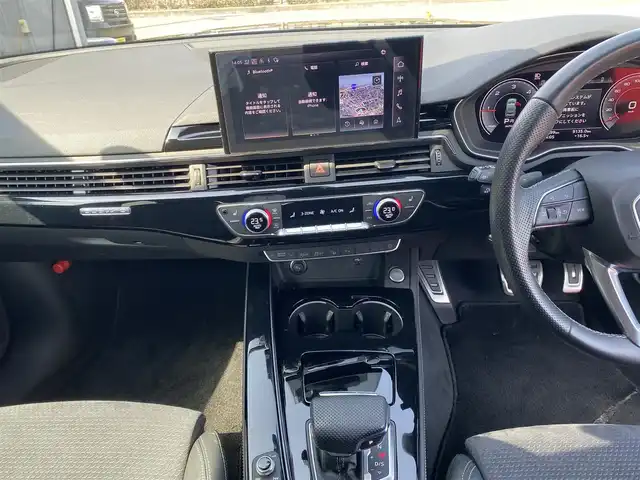 アウディ Ａ５ SB 40TDIクワトロ Sライン 福岡県 2023(令5)年 3.3万km 黒 ・サンルーフ/・アダプティブクルーズコントロール/・純正ナビ／Ｂｌｕｅｔｏｏｔｈ／ＵＳＢ／ｃａｒｐｌａｙ/・全方位カメラ/・ハーフレザーシート/シートヒーター/・ドラレコ/・ETC/・純正19AW/・LEDライト/・保証書/・取扱説明書