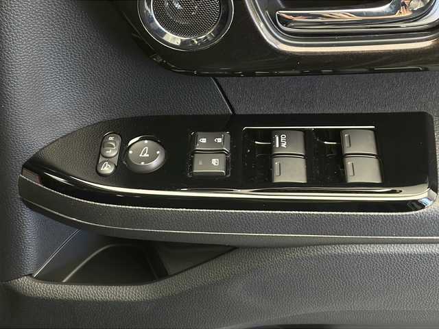 ホンダ Ｎ ＢＯＸ カスタム G L ホンダセンシング 長野県 2019(令1)年 4.3万km クリスタルブラックパール 4WD/ホンダセンシング/純正ナビ/(フルセグ/CD/DVD/BT)/バックカメラ/ＥＴＣ/片側パワースライドドア/レーダークルーズコントロール/LEDヘッドライト/フォグランプ/前席シートヒーター/純正アルミホイール/シーケンシャルウィンカー/オートエアコン/アイドリングストップ/ドアバイザー/ウィンカーミラー/スマートキー