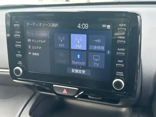 トヨタ ヤリスクロス ハイブリッド Z 大阪府 2023(令5)年 1.1万km ブラックマイカ/プラチナホワイトパールマイカ 純正８インチナビ/   フルセグTV/CD/DVD/Bluetooth/USB/全方位モニター/衝突軽減ブレーキ/横滑り防止装置/コーナーセンサー/前席シートヒーター/運転席パワーシート/レーダークルーズコントロール/レーンキープアシスト/ステアリングヒーター/オートマチックハイビーム/プッシュスタート/スマートキー/純正18インチアルミホイール/ＬＥＤ