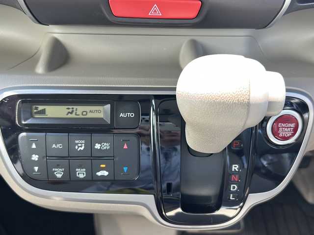 ホンダ Ｎ ＢＯＸ G Lパッケージ 岐阜県 2012(平24)年 5.7万km プレミアムブロンズパール 登録時走行距離56726km/純正ナビ　/ワンセグテレビ　/両側電動ドア　/バックモニター　/プッシュスタート/パワーウィンドウ/パワーステアリング/スマートキー/ＣＤ可　/ＳＤミュージックサーバー　/ＥＴＣ/ベンチシート　/フルフラットシート/純正フロアマット/ABS　/横滑り防止装置/ハロゲンヘッドライト/SRSエアバック（運転席・助手席）