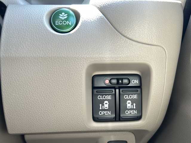 ホンダ Ｎ ＢＯＸ G Lパッケージ 岐阜県 2012(平24)年 5.7万km プレミアムブロンズパール 登録時走行距離56726km/純正ナビ　/ワンセグテレビ　/両側電動ドア　/バックモニター　/プッシュスタート/パワーウィンドウ/パワーステアリング/スマートキー/ＣＤ可　/ＳＤミュージックサーバー　/ＥＴＣ/ベンチシート　/フルフラットシート/純正フロアマット/ABS　/横滑り防止装置/ハロゲンヘッドライト/SRSエアバック（運転席・助手席）
