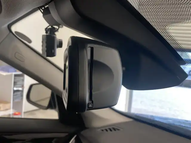 ＢＭＷ Ｘ１ xDrive 18d xライン 熊本県 2019(令1)年 3.3万km 黒 ・スマートキー/・プッシュスタート/・インテリジェントセーフティ/・PDC自動起動/・パーキングアシスト/・クルーズコントロール(追従式)/・ハーフレザーシート/・前席シートヒーター /・純正HDDナビ/　【Bluetooth・USB】/・バックカメラ/・ETC/・パワーバックドア/・LEDヘッドランプ/・フォグランプ/・純正マット