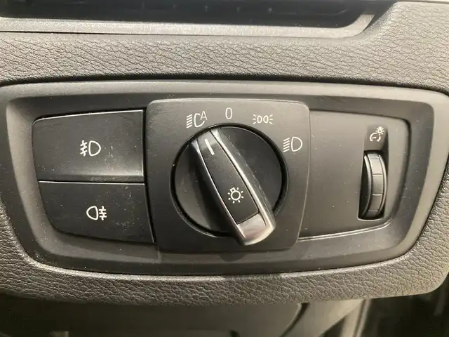 ＢＭＷ Ｘ１ xDrive 18d xライン 熊本県 2019(令1)年 3.3万km 黒 ・スマートキー/・プッシュスタート/・インテリジェントセーフティ/・PDC自動起動/・パーキングアシスト/・クルーズコントロール(追従式)/・ハーフレザーシート/・前席シートヒーター /・純正HDDナビ/　【Bluetooth・USB】/・バックカメラ/・ETC/・パワーバックドア/・LEDヘッドランプ/・フォグランプ/・純正マット