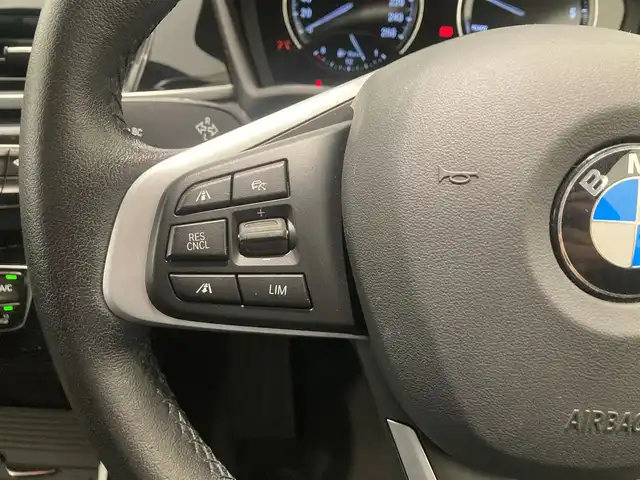 ＢＭＷ Ｘ１ xDrive 18d xライン 熊本県 2019(令1)年 3.3万km 黒 ・スマートキー/・プッシュスタート/・インテリジェントセーフティ/・PDC自動起動/・パーキングアシスト/・クルーズコントロール(追従式)/・ハーフレザーシート/・前席シートヒーター /・純正HDDナビ/　【Bluetooth・USB】/・バックカメラ/・ETC/・パワーバックドア/・LEDヘッドランプ/・フォグランプ/・純正マット