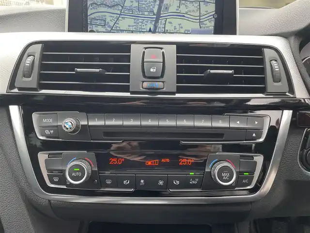 ＢＭＷ ３２０ｉ Mスポーツ 福島県 2013(平25)年 7.4万km アルピンホワイトⅢ 純正HDDナビ/CD/DVD/BT/USB/純正18インチAW(社外AW＋冬タイヤ積込)/リアクリアランスソナー/パワーシート/バックカメラ/クルーズコントロール/パドルシフト/アイドリングストップ/プッシュスタート/ドライブレコーダー/オートライト/キセノンライト/フォグ/リアフォグ/フロアマット/ETC