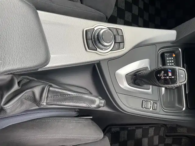 ＢＭＷ ３２０ｉ Mスポーツ 福島県 2013(平25)年 7.4万km アルピンホワイトⅢ 純正HDDナビ/CD/DVD/BT/USB/純正18インチAW(社外AW＋冬タイヤ積込)/リアクリアランスソナー/パワーシート/バックカメラ/クルーズコントロール/パドルシフト/アイドリングストップ/プッシュスタート/ドライブレコーダー/オートライト/キセノンライト/フォグ/リアフォグ/フロアマット/ETC