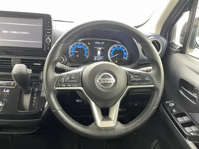 日産 デイズ HWS X プロパイロットED 熊本県 2019(令1)年 2.1万km アッシュブラウン/ソーダブルー 純正ナビMM318D-L/・CD/DVD/・FM/AM/・Bluetooth/・SD/・フルセグTV/主要装備/・アラウンドビューモニター/・プロパイロット/・インテリジェントエマージェンシーブレーキ/・車線逸脱警報機能/・車線逸脱防止支援システム/・踏み間違い衝突防止アシスト/・ふらつき警報機能/・標識認識機能/・先行車発進お知らせ機能/・横滑り防止/・アイドリングストップ/・ＬＥＤヘッドライト/・サイドカーテンエアバッグ/・アイドリングストップ/・ＥＴＣ/・１４インチ純正アルミ/・オートライト/スマートキー/プッシュスタート/スペアキー1本/保証書/取扱説明書