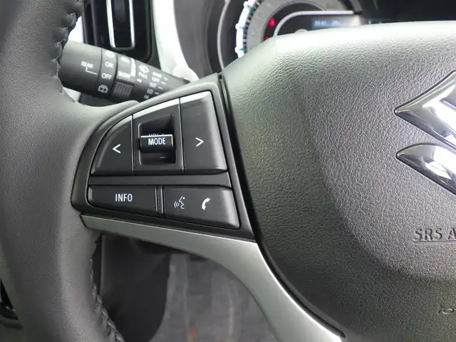 スズキ ハスラー HYBRID X 千葉県 2024(令6)年 0.1万km未満 ピュアホワイトパール/ガンメタリック2トーン デュアルカメラブレーキサポート/レーダークルーズコントロール/アイドリングストップ/前席シートヒーター/純正メモリーナビ/地デジTV/【DVD/CD再生機能　Bluetooth接続】/全方位モニター/革巻きステアリング/ステアリングスイッチ/LEDヘッドライト/フォグライト/ウインカーミラー/リアコーナーセンサー/純正15インチアルミホイル/サイド/カーテンエアバッグ/携帯リモコン